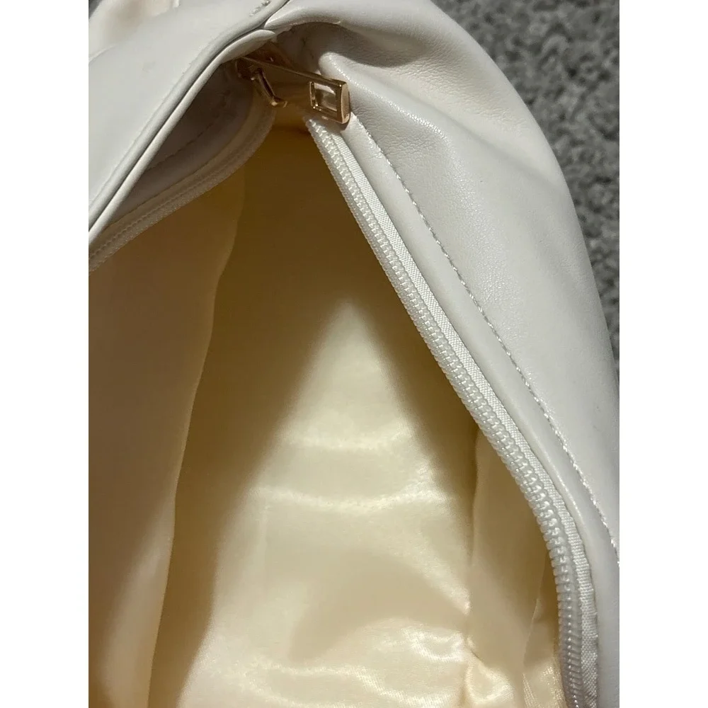 N Initial Cream synthetic Leather Cosmetic  Bag Gold Tone Hardware Makeup Case